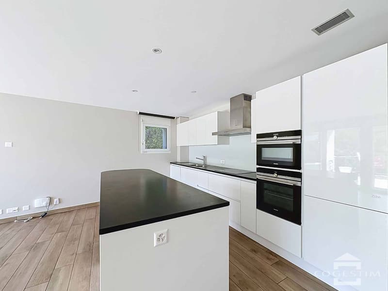 Appartement de 4.5 pièces avec terrasse à Begnins (7)