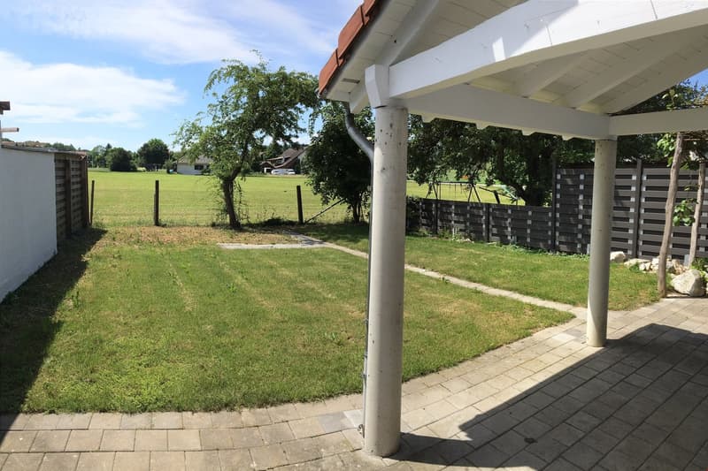 5.5-Zimmer DEFH mit grossem Garten und Autounterstand (2)