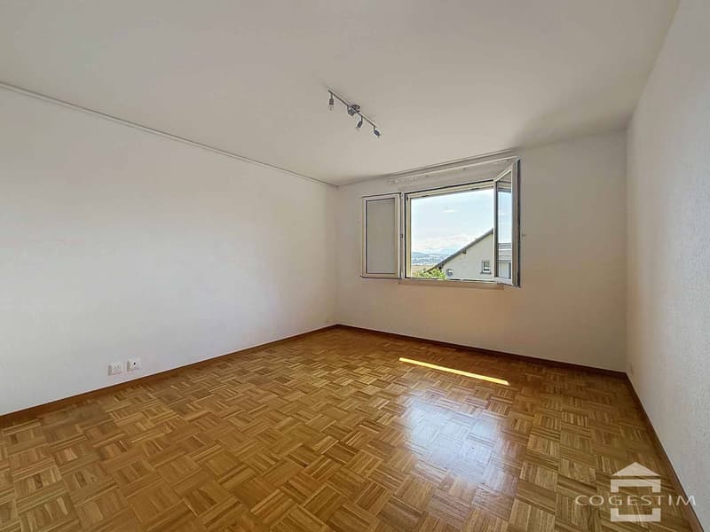 Une maison chaleureuse au cur de Pailly (5)