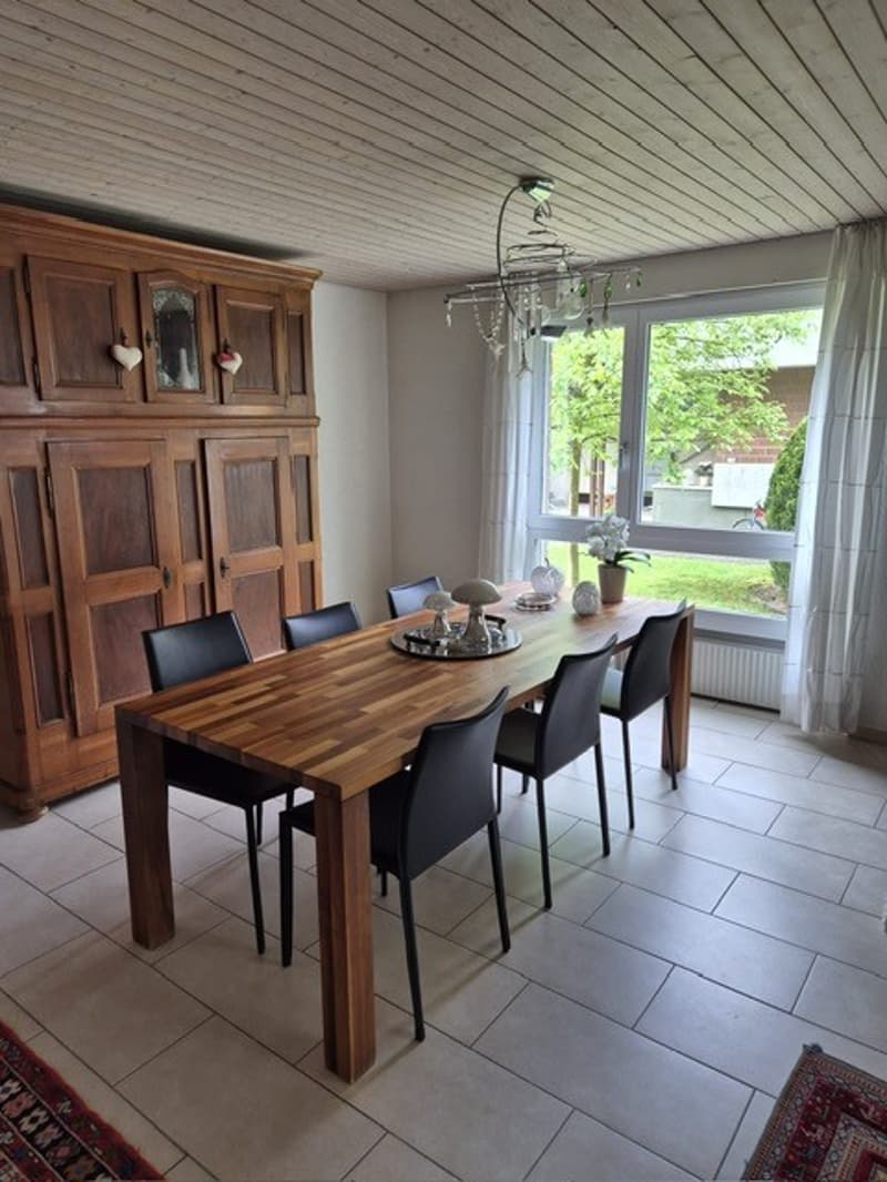 Bel appartement de 3,5 pièces bien entretenu au rez-de-chaussée plus étage en Nidau (4)