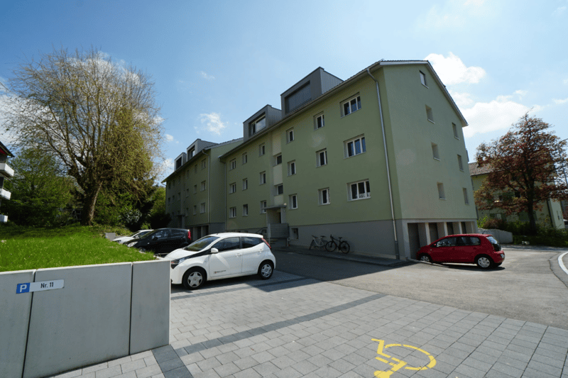Aussenparkplatz zu vermieten (2)