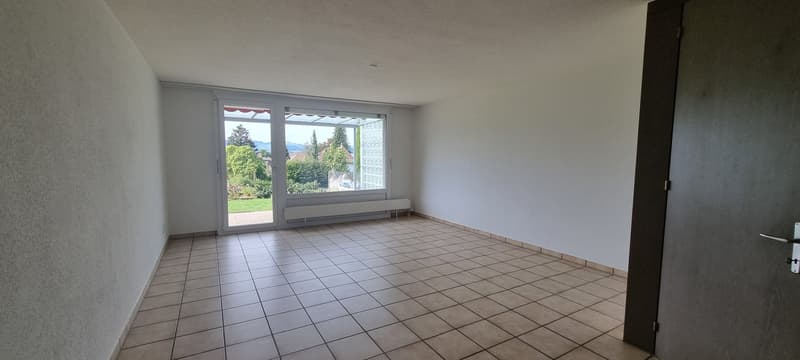 Maison mitoyenne avec vue sur la montagne et beau jardin (14)