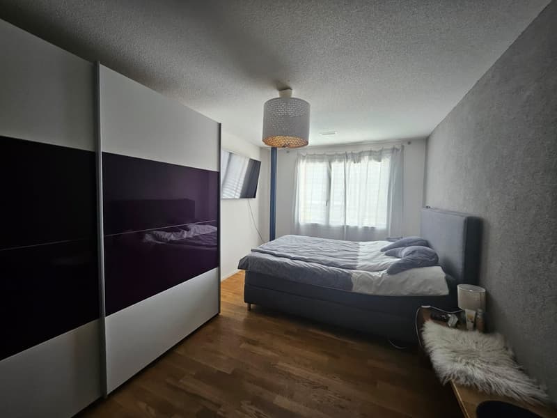 Charmante 4.5-Zimmer-Maisonette-Wohnung in Kirchberg (8)