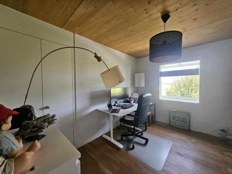 Charmante 4.5-Zimmer-Maisonette-Wohnung in Kirchberg (10)