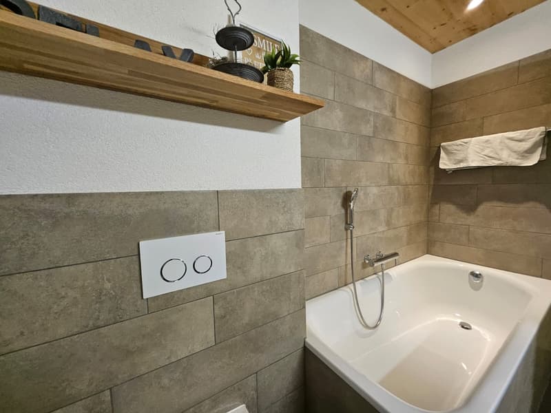 Charmante 4.5-Zimmer-Maisonette-Wohnung in Kirchberg (7)