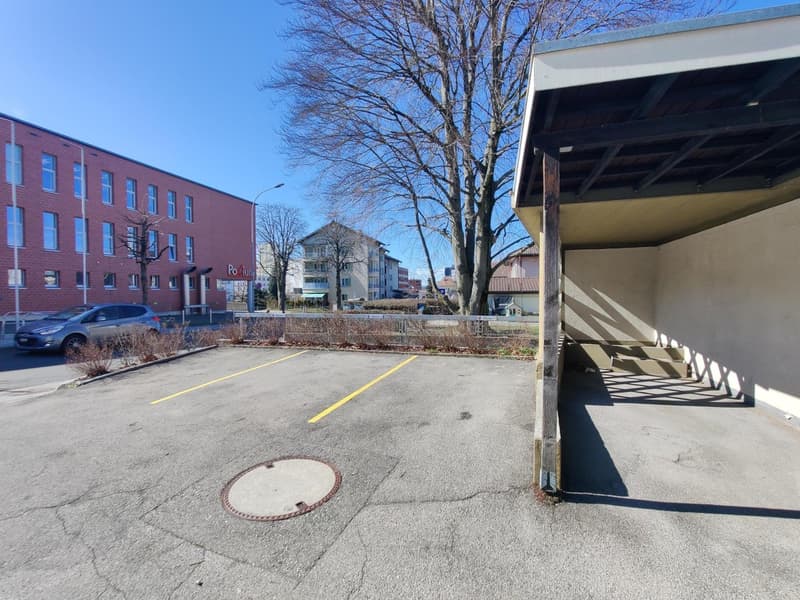 Aussenparkplatz in Düdingen (3)