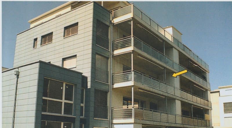 Charmante 5.5-Zimmer-Wohnung mit Balkon und herrlicher Aussicht in Rubigen (3)