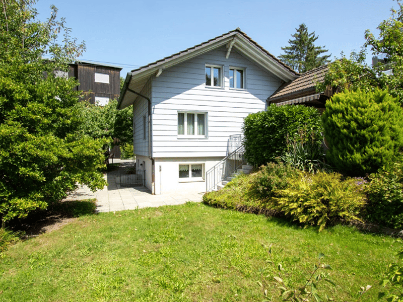 Charmantes Einfamilienhaus mit Garten in Dübingen – ab November 2026 verfügbar (1)
