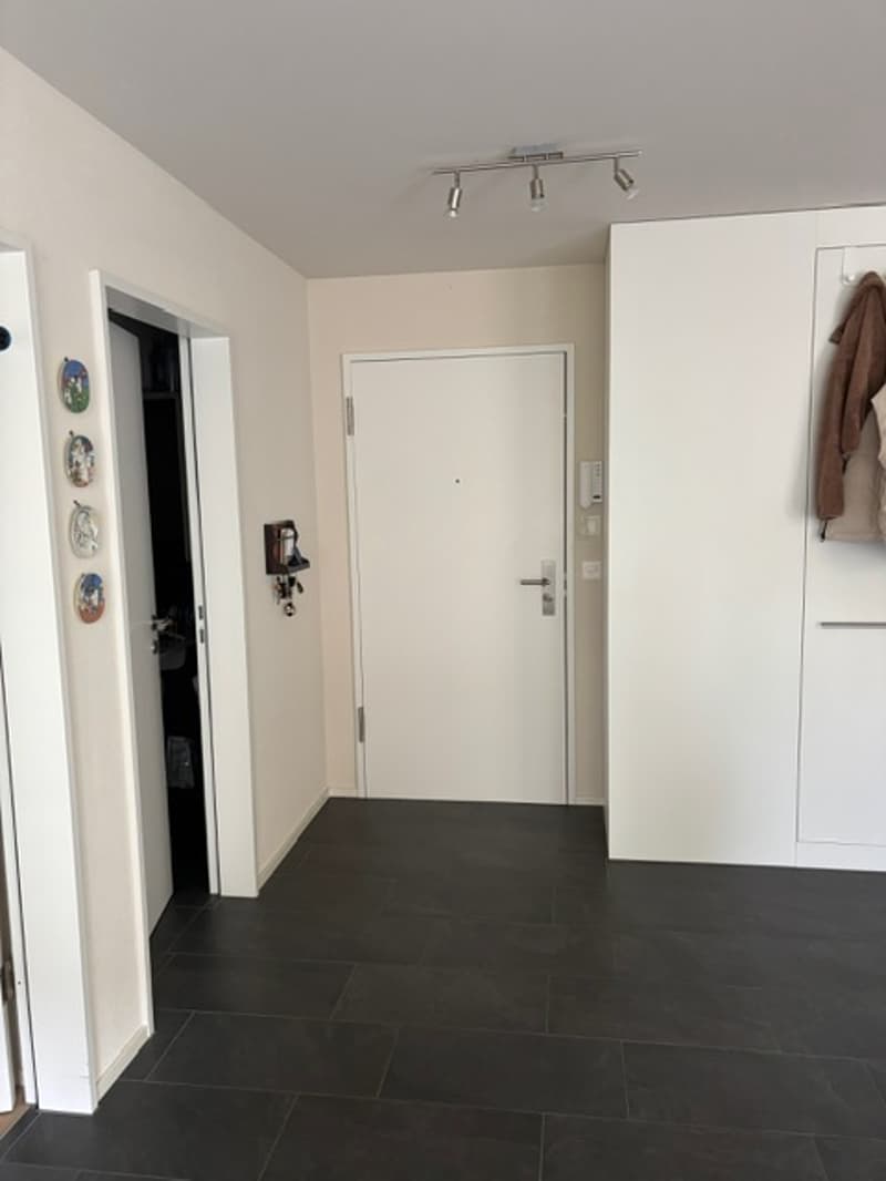 Gemütliche 2.5 Zimmerwohnung an top Lage (4)