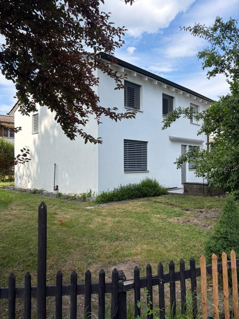 Charming 6-room single-family house with garden in Aarau (1)