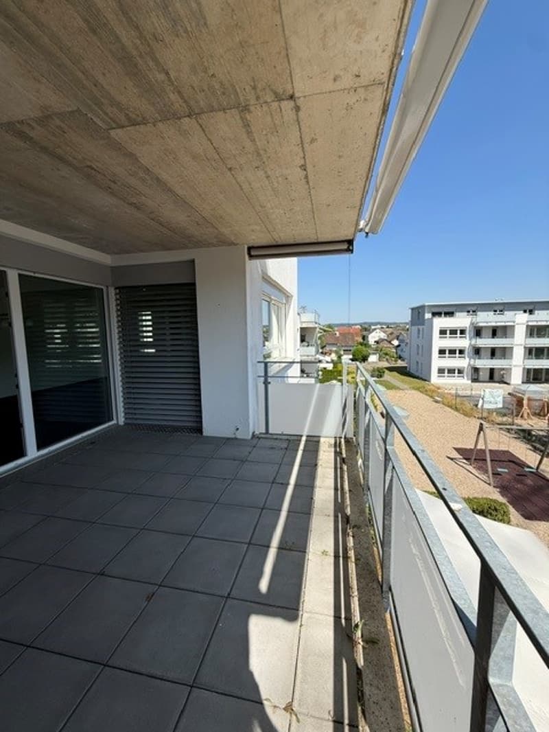 Moderne 4.5 Zimmer-Wohnung mit Balkon und schöner Aussicht in Dulliken (11)