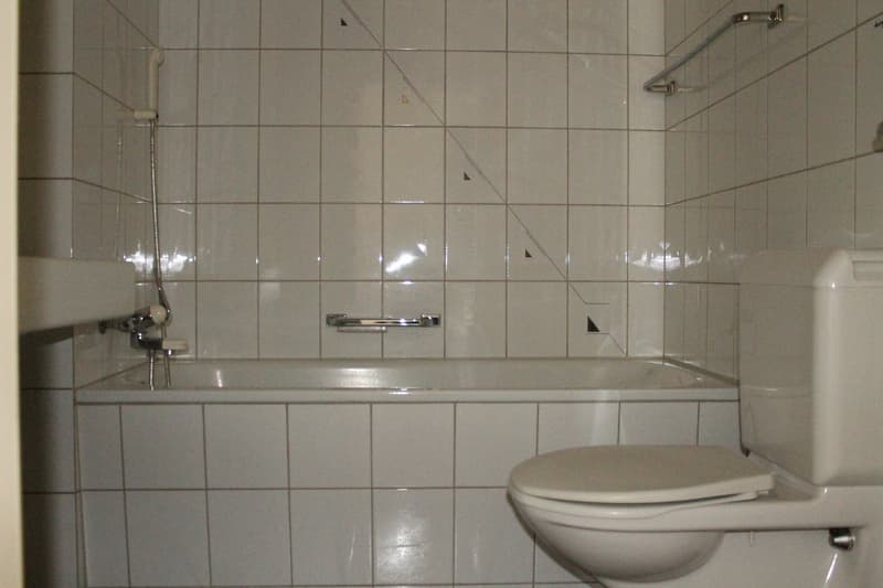Moderne 4-Zimmer-Wohnung mit Balkon in ruhiger Lage Kappel (7)