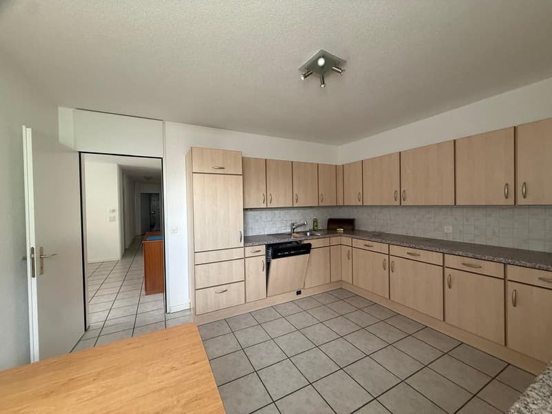 Grosszügige 5.5-Zimmer-Wohnung mit Balkon und schöner Aussicht in Obergösgen (5)