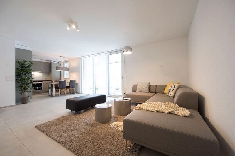 Top-moderne avec espace de séjour près du lac (603) (2)