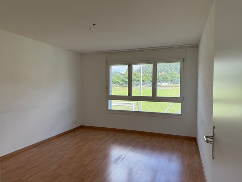 Appartamento luminoso e tranquillo di 4,5 locali con ampio balcone (11)