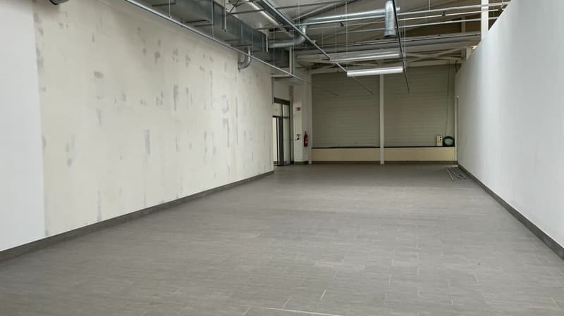 Dernier et développé espace de vente au détail dans Migros Schaan (5)