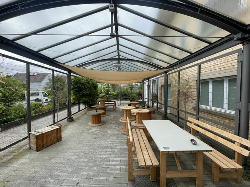 Attractive gastronomy or shop location (9)