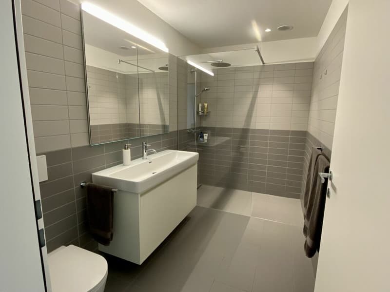 Top modern 3.5-room apartment in the center of Wittenbach (2)