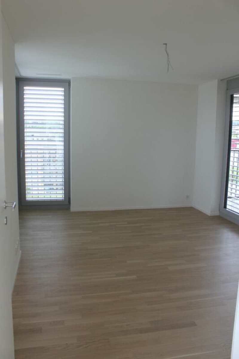 Top modern 3.5-room apartment in the center of Wittenbach (7)