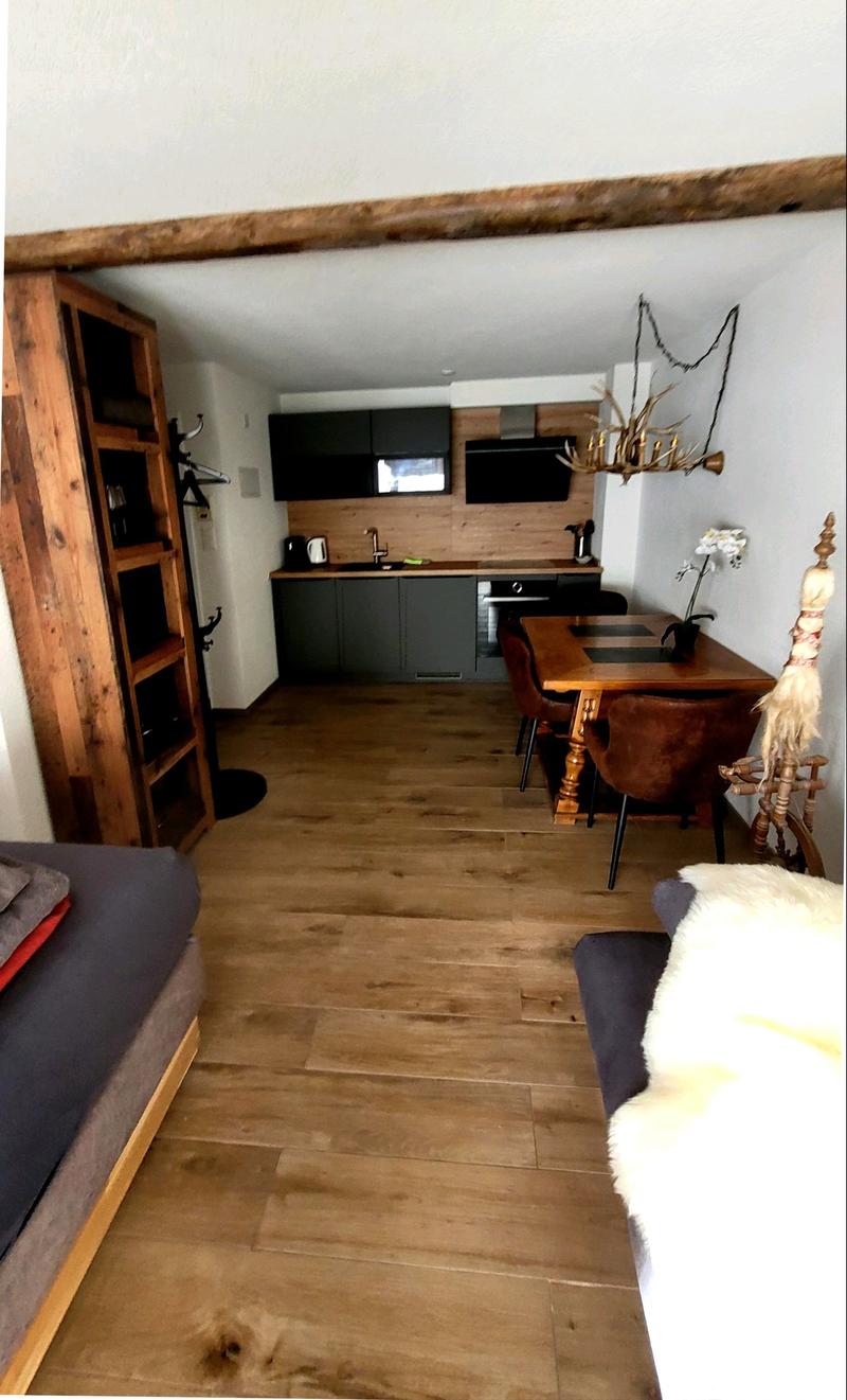 Moderne 1.5-Zimmer-Wohnung mit herrlicher Aussicht in Davos Platz (2)