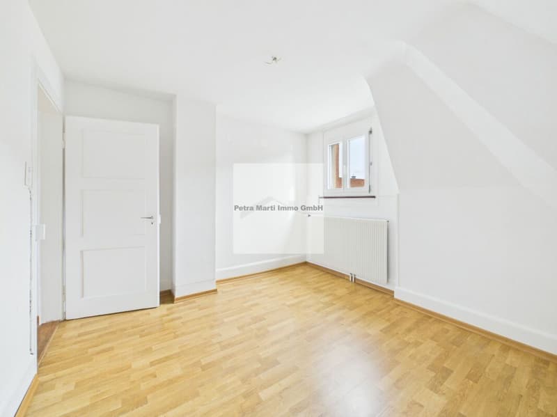 Appartement mansardé de 3,5 pièces dans un quartier calme (4)