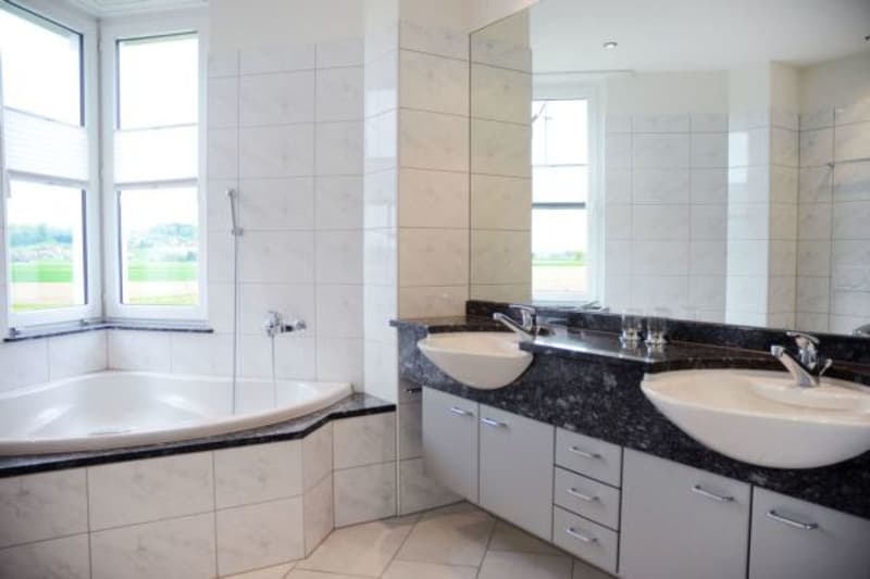 Badezimmer mit Whirlpool