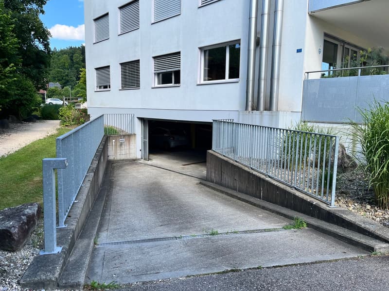 Tiefgaragenplatz (3)
