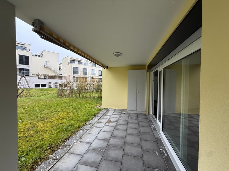 Appartement attractif de 3,5 pièces avec terrasse et jardin à Safenwil (13)