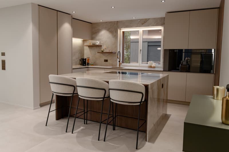 Exklusive 5.5-Zimmer-Neubauwohnung mit luxuriösem Ausbau in Vordemwald (3)