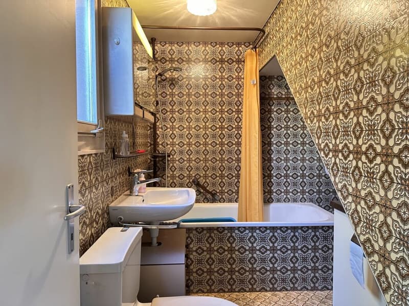 5-room single-family house, in need of renovation, with potential and building land reserve (5)