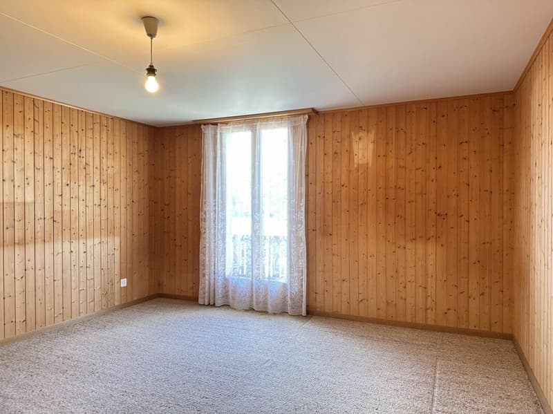 5-room single-family house, in need of renovation, with potential and building land reserve (8)