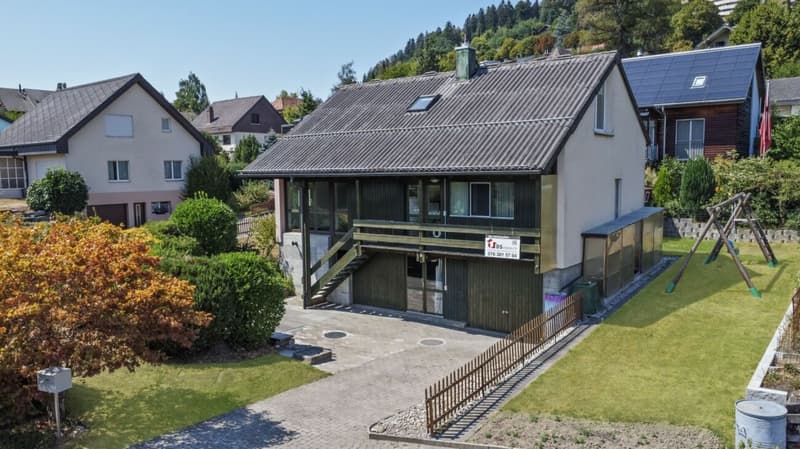 5½-Zimmer-Einfamilienhaus, freistehend, zentral, sonnig, mit Potenzial (1)