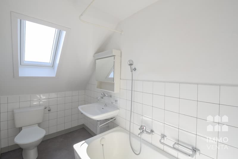 Sonnige 3-Zimmer-Maisonette mit Balkon / Duplex lumineux de 3 pièces avec balcon (17)