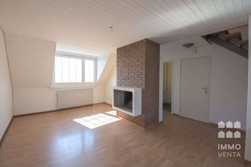 Sonnige 3-Zimmer-Maisonette mit Balkon / Duplex lumineux de 3 pièces avec balcon (1)