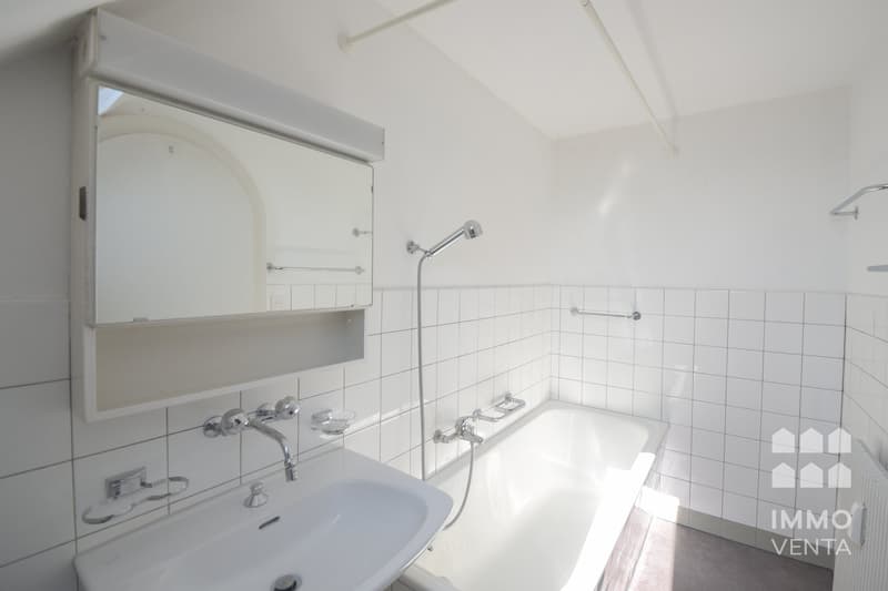 Sonnige 3-Zimmer-Maisonette mit Balkon / Duplex lumineux de 3 pièces avec balcon (18)
