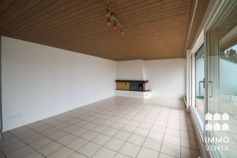 Helle Attika-Wohnung mit Terrasse und Aussicht in Ipsach (6)