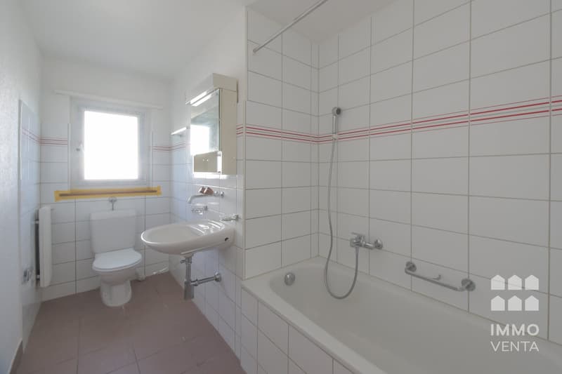 Helle 3.5-Zimmer-Wohnung mit Balkon in Pieterlen – ab sofort verfügbar! (8)