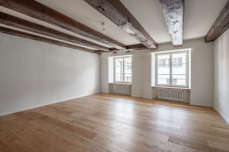 Charmant appartement de 4,5 pièces dans un immeuble ancien avec balcon à Liestal – disponible immédiatement (4)