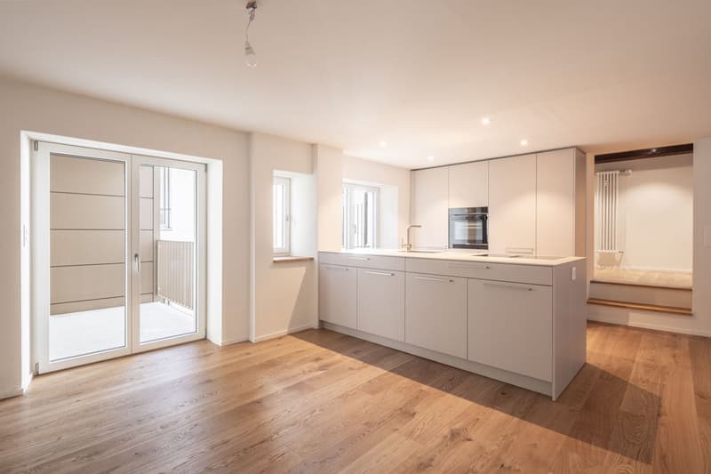 Charmant appartement de 4,5 pièces dans un immeuble ancien avec balcon à Liestal – disponible immédiatement (6)