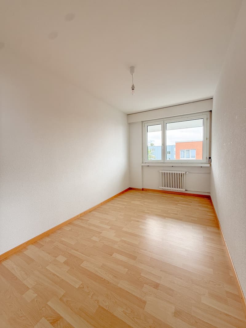 Charmante 4.5-Zimmer-Wohnung mit Balkon und schöner Aussicht in Rorschacherberg (8)
