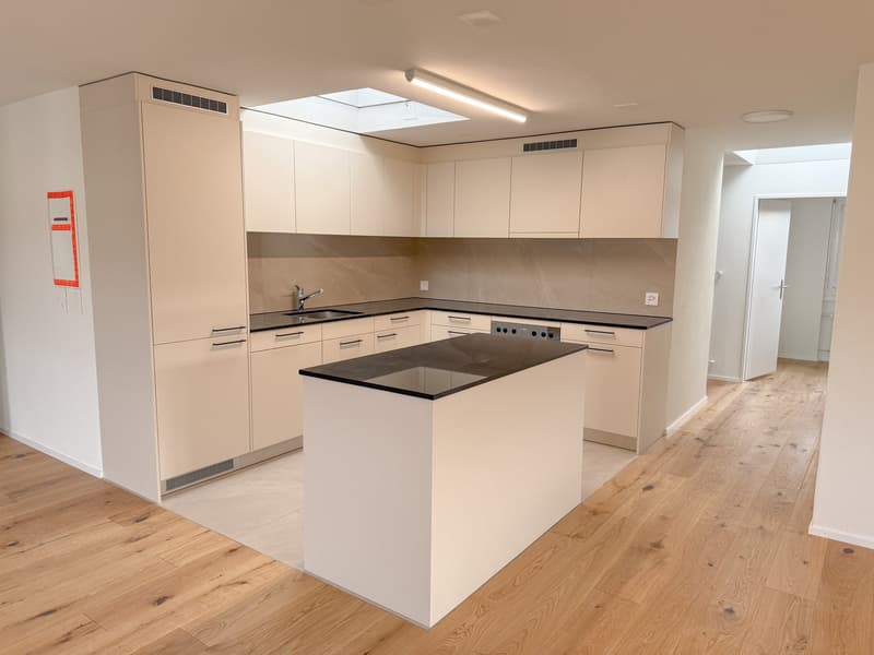 Moderne 4.5-Zimmer Attikawohnung in kernsanierter Liegenschaft – Frühester Bezug ab 1. Dezember 2026 (6)