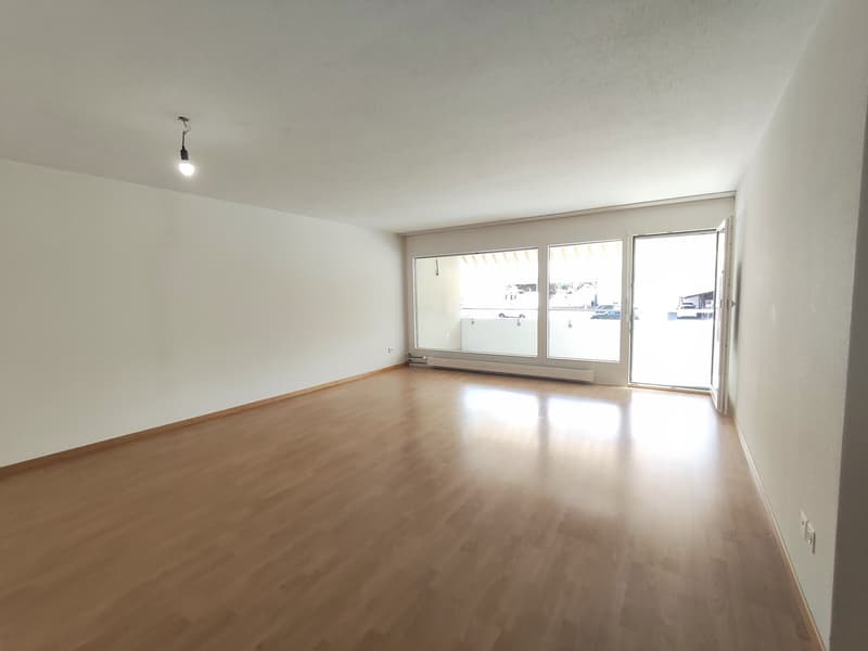 Appartement de 3 pièces rénové récemment avec balcon à Spiez (6)