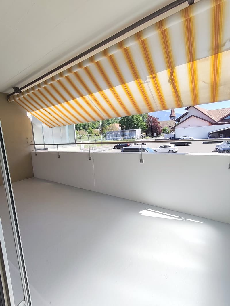 Appartement de 3 pièces rénové récemment avec balcon à Spiez (7)