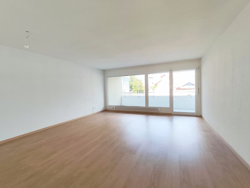 Helle 5.5-Zimmer-Wohnung mit Balkon in Spiez (9)