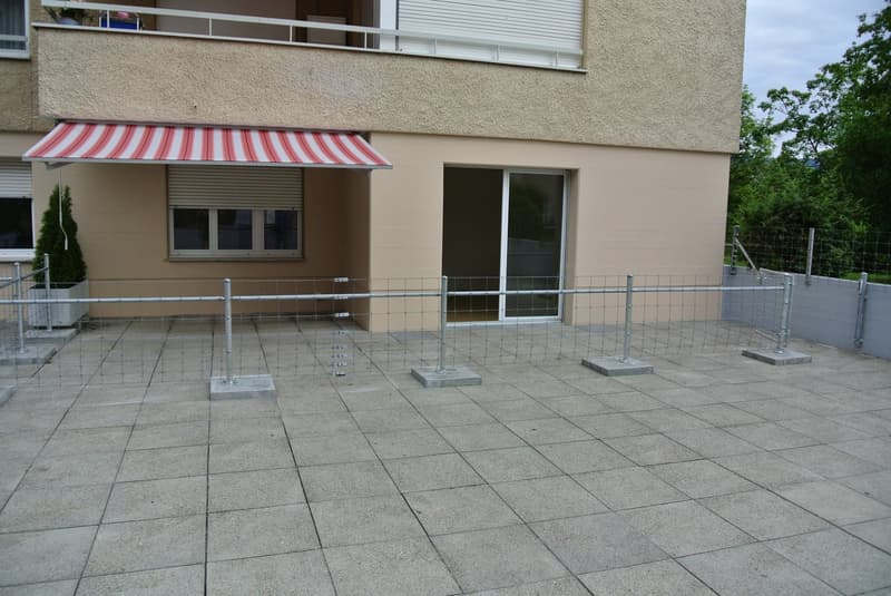 Schöne 3.5 Zimmerwohnung im 1. OG (1)