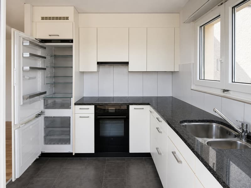 Schöne helle 4.5-Zimmer-Attikawohnung mit Terrasse (7)