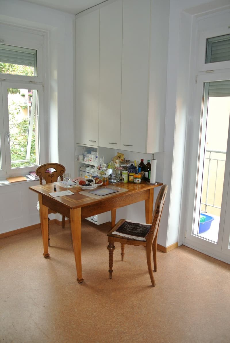 Charmante 2.5-Zimmer-Altbauwohnung im Herzen von Zürich-Altstetten (10)