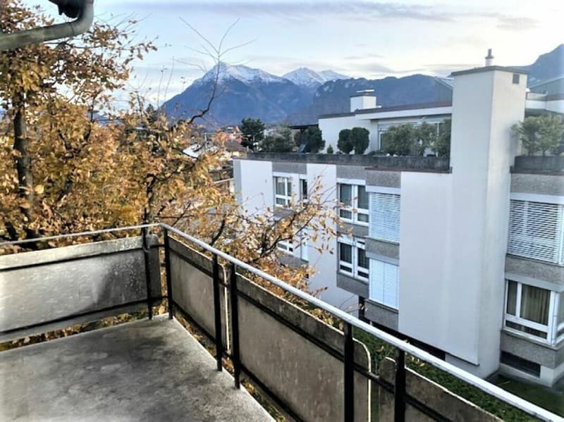 Appartement 4 pièces - Balcon avec vue sur le Stockhorn (5)