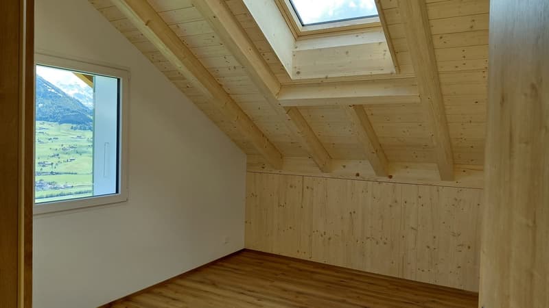 Appartement en mansarde 3 1/2 pièces avec vue imprenable sur le lac et les montagnes (11)