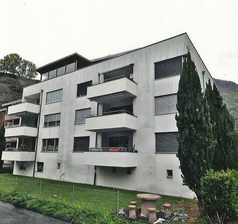 Spacious 5-room apartment with balcony in Bitsch (1)